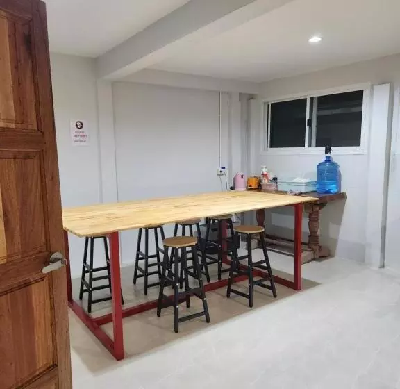 No.9 Hostel Kanchanaburi