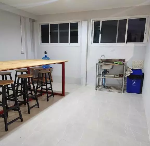 No.9 Hostel Kanchanaburi