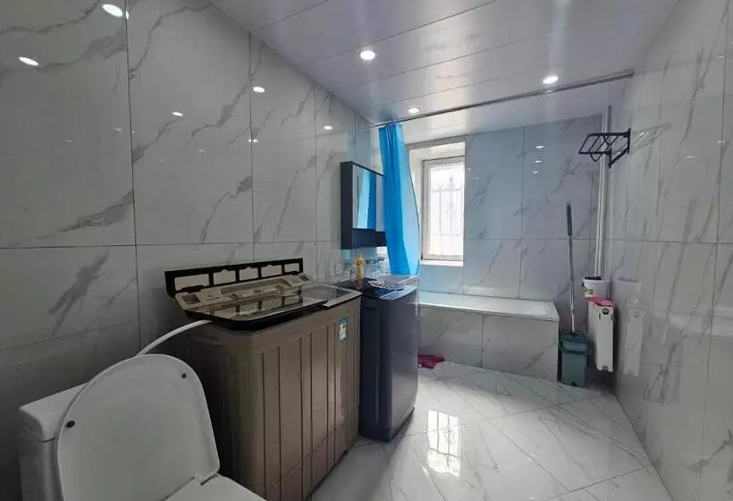پانسیون Etuga Guesthouse, Close To Sukhbaatar Square