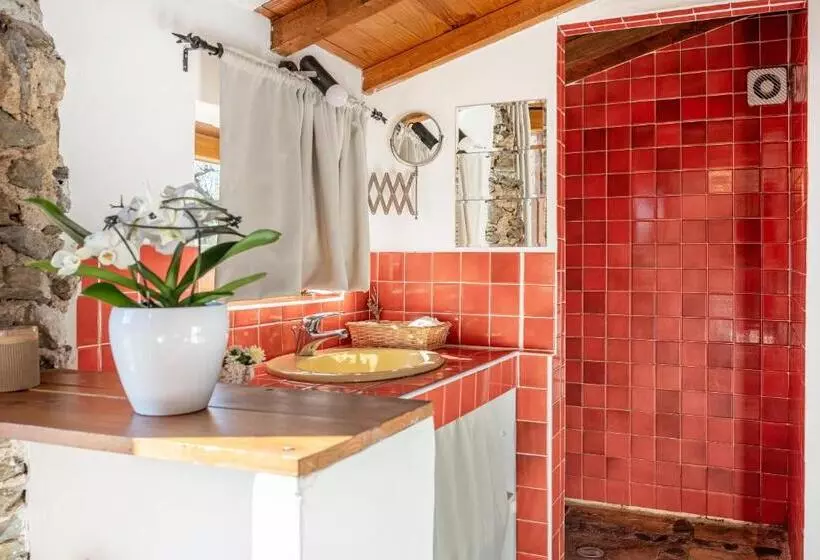 Majatalo Suite Rosas