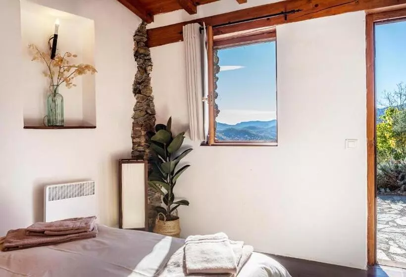 Majatalo Suite Rosas