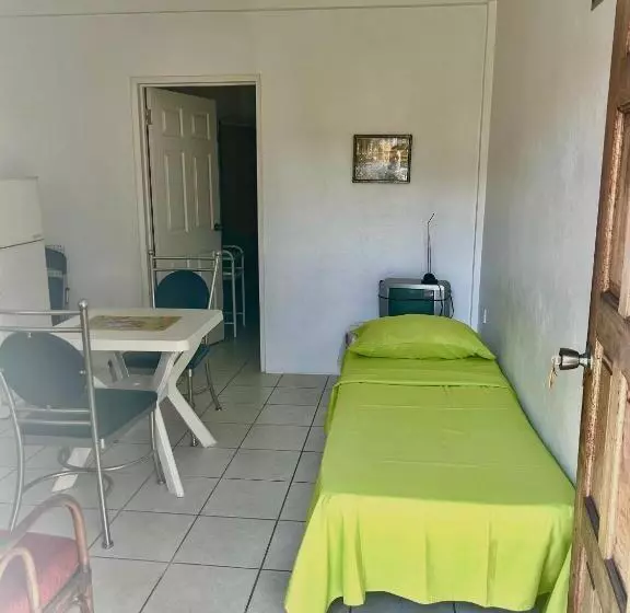 پانسیون Tamernique Apartments