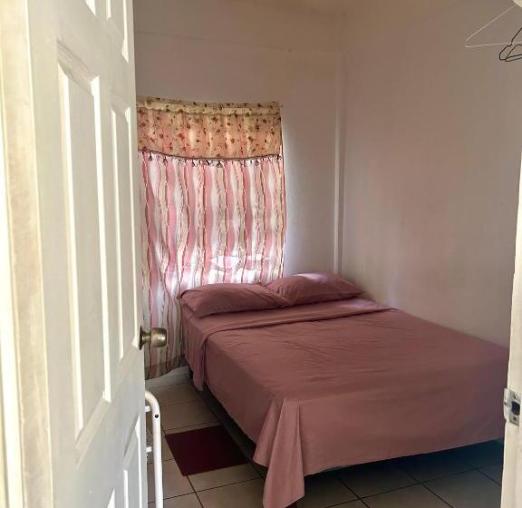 پانسیون Tamernique Apartments