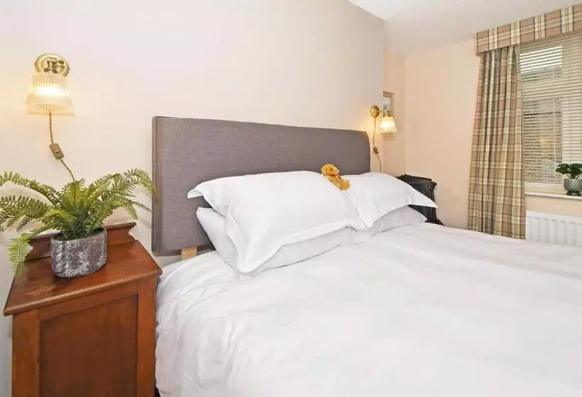 Majatalo The Masons Arms