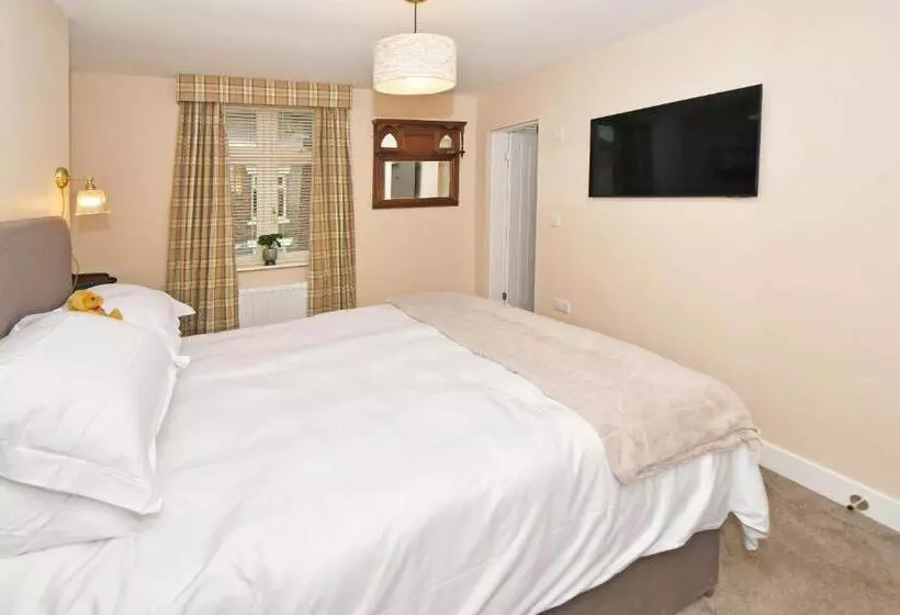 Majatalo The Masons Arms