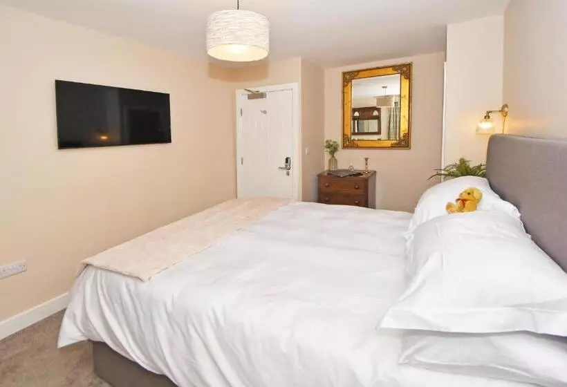 Majatalo The Masons Arms