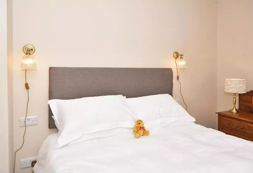 Majatalo The Masons Arms