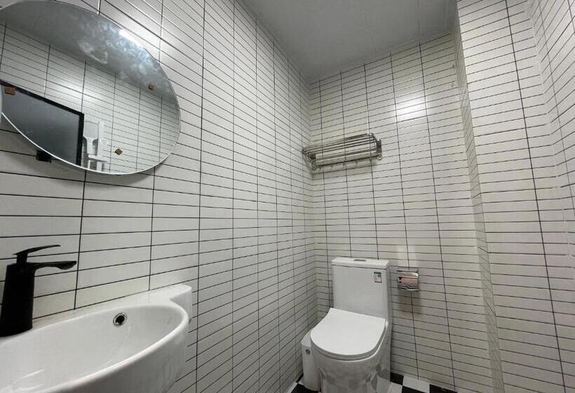 Pomelo Hostel Xingping