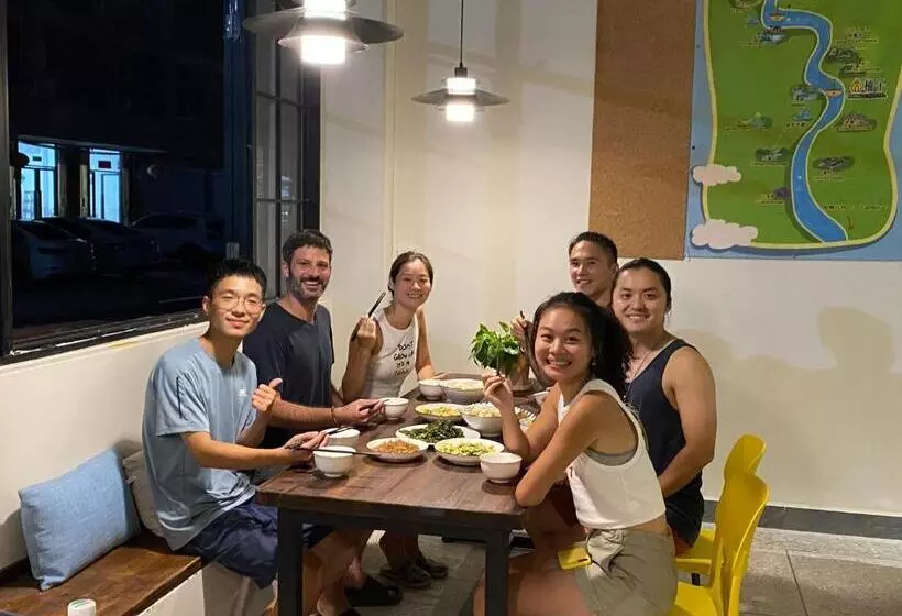 Pomelo Hostel Xingping