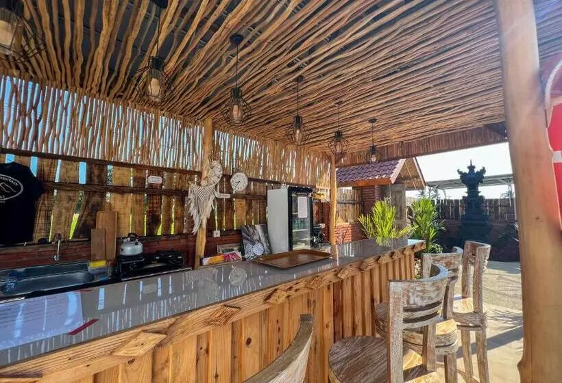 Lomakeskus Melasti Mountain Villa, Amed Bali   Agung Room 2
