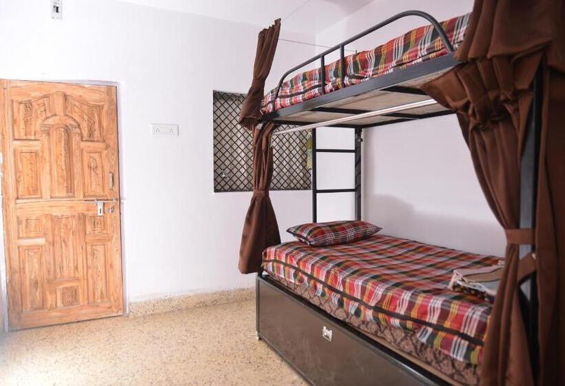 Shree Krupa Boys Hostel