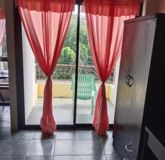 ซิตี้ แม่นชั่น