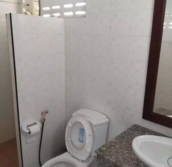 ซิตี้ แม่นชั่น