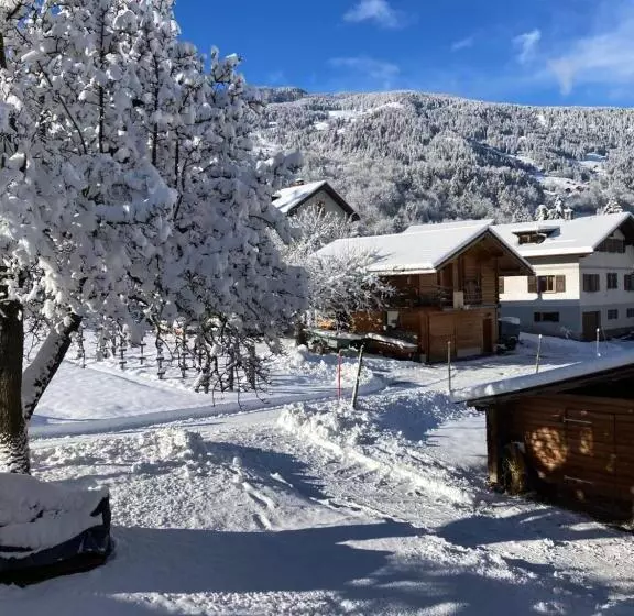 ベッドアンドブレックファースト La Petite Auberge