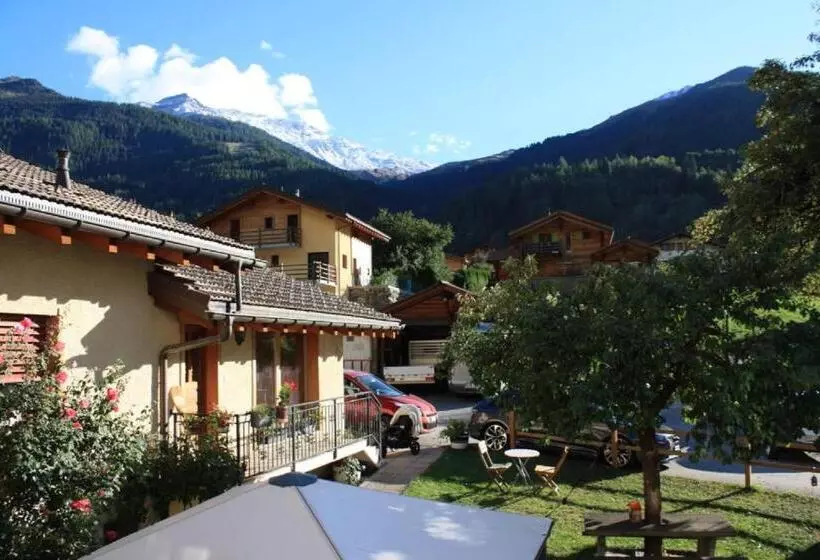 ベッドアンドブレックファースト La Petite Auberge