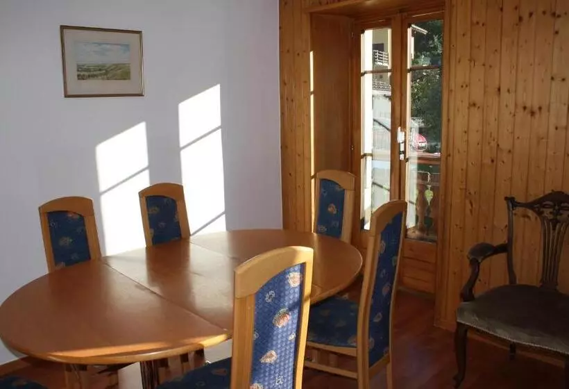 ベッドアンドブレックファースト La Petite Auberge