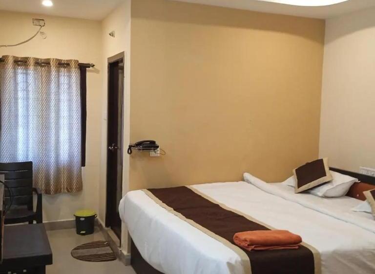 민박 The Royal Inn