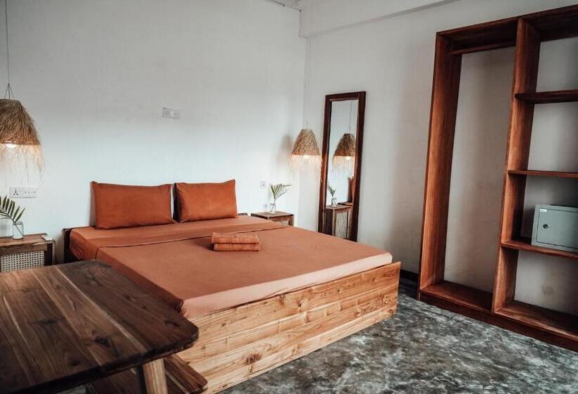 Hotel Amaroo Hikkaduwa