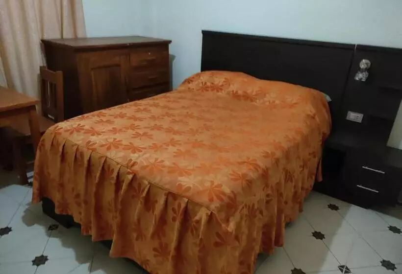 ホテル Hostal Puesta De Sol