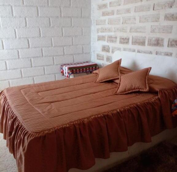 هتل Hostal Puesta De Sol