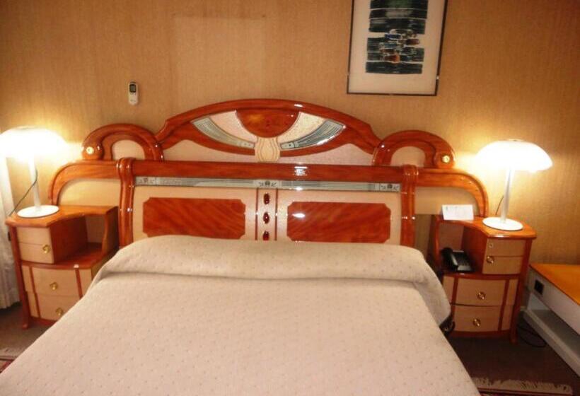 هتل Hôtel Source Du Nil