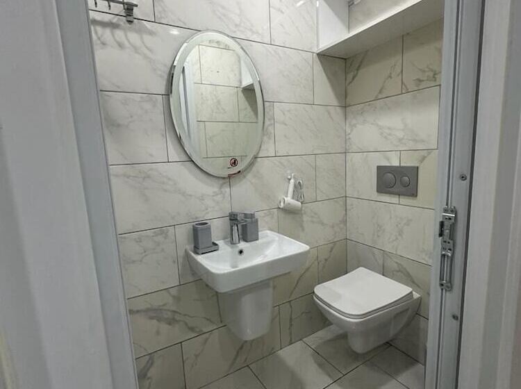 Отель Joe Black Apart