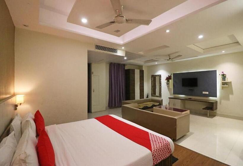 Hotelli Krishna Mahal