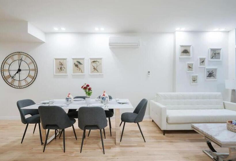 호텔 Luxury 2br Duplex 5min To Central Park