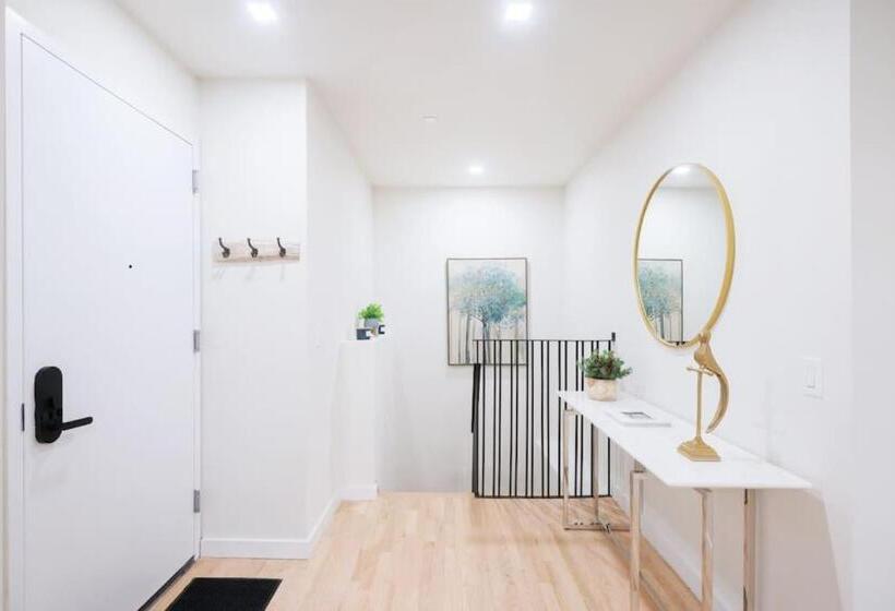 호텔 Luxury 2br Duplex 5min To Central Park