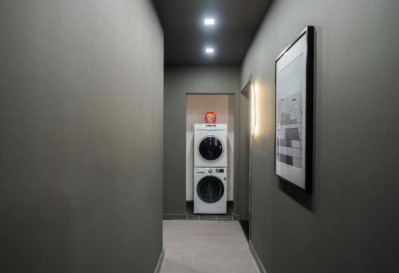 호텔 Luxury 2br Duplex 5min To Central Park