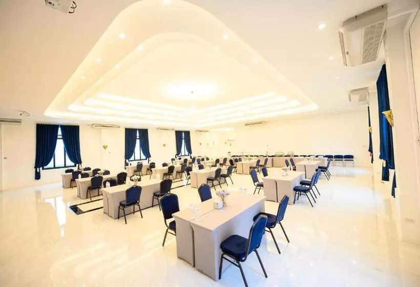 Hotelli Marble Arch De Loei