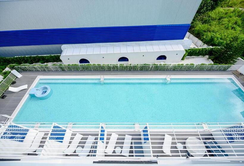 בית מלון כפרי Marble Arch De Loei