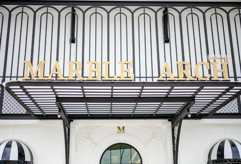 בית מלון כפרי Marble Arch De Loei