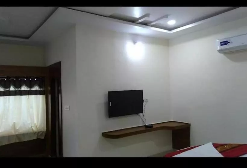 Hotelli Rns Residency & Restaurant Badepalle