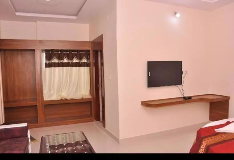 Hotelli Rns Residency & Restaurant Badepalle