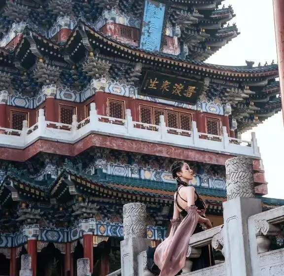 هتل Zhangjiajie Hero Boutique