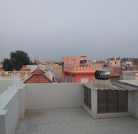 پانسیون Ab Guest House { Home Stay}