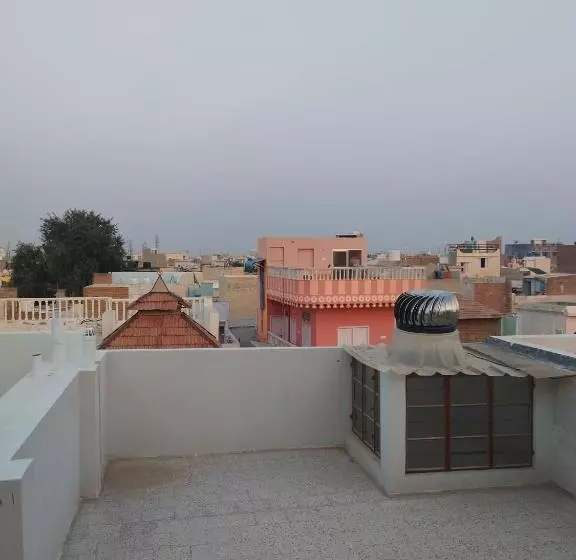پانسیون Ab Guest House { Home Stay}