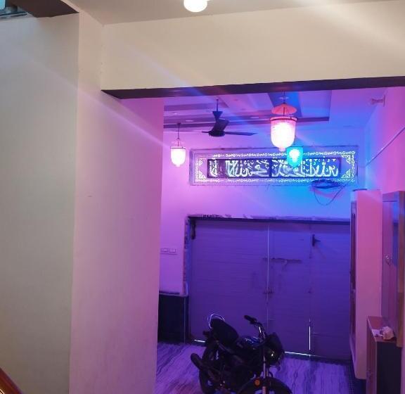 پانسیون Ab Guest House { Home Stay}