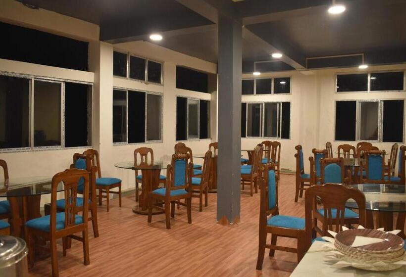 פנסיון Om Guest House