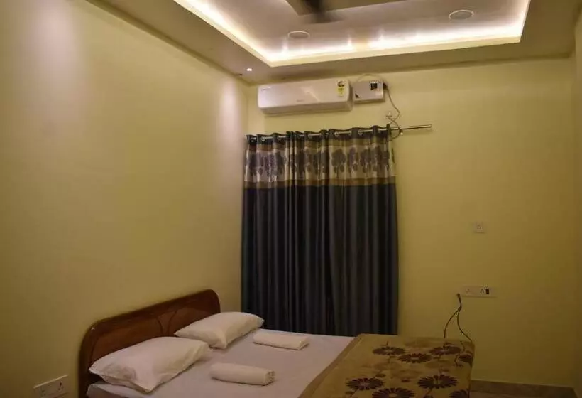 ペンション Om Guest House