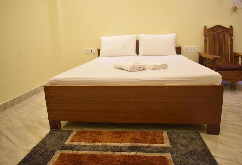 פנסיון Om Guest House