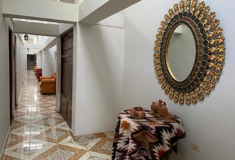 بنسيون Wallparisonqopisaccentro