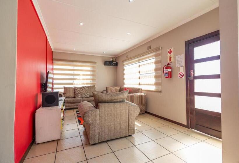 بنسيون Zuri Place