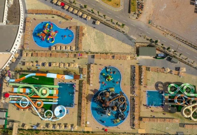 استراحتگاه Rusica Park