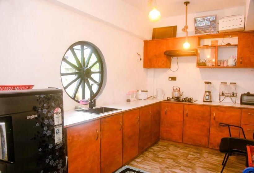 St Kilda Hotel & Restaurant