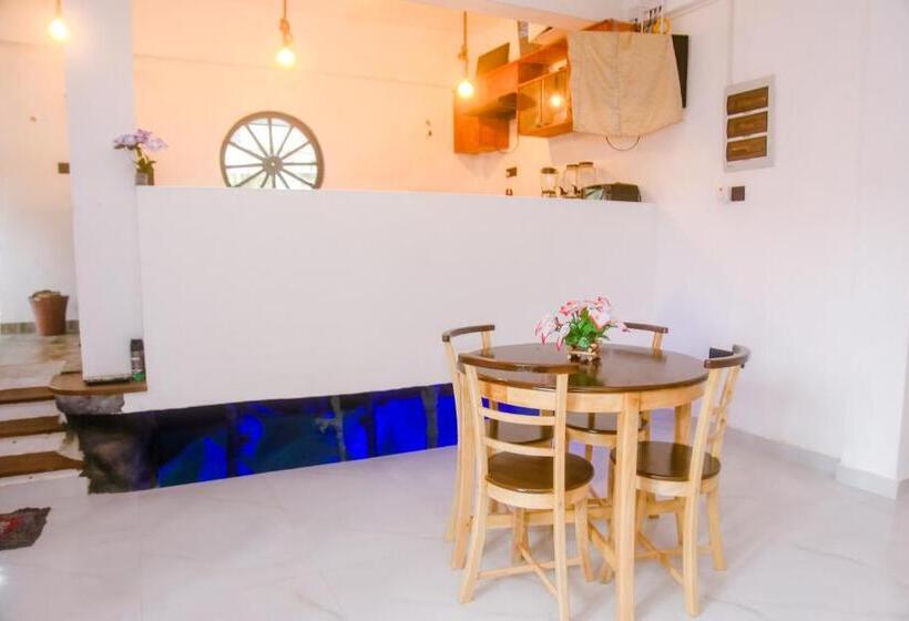 St Kilda Hotel & Restaurant