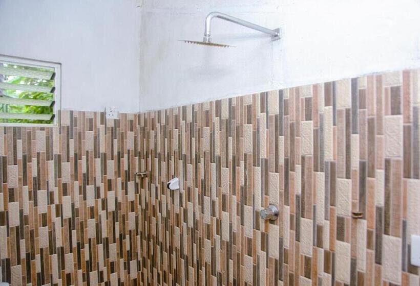 St Kilda Hotel & Restaurant