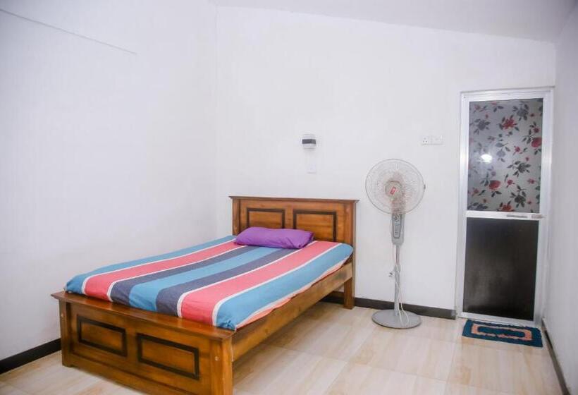 St Kilda Hotel & Restaurant