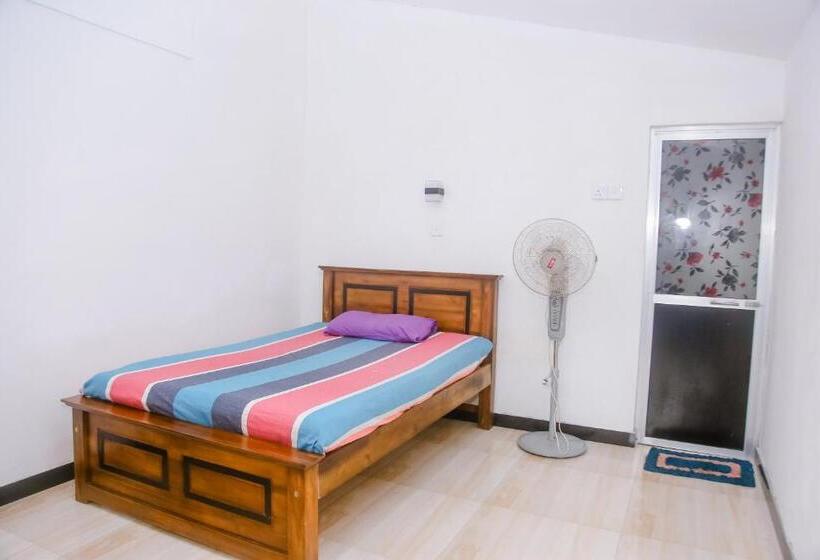 St Kilda Hotel & Restaurant